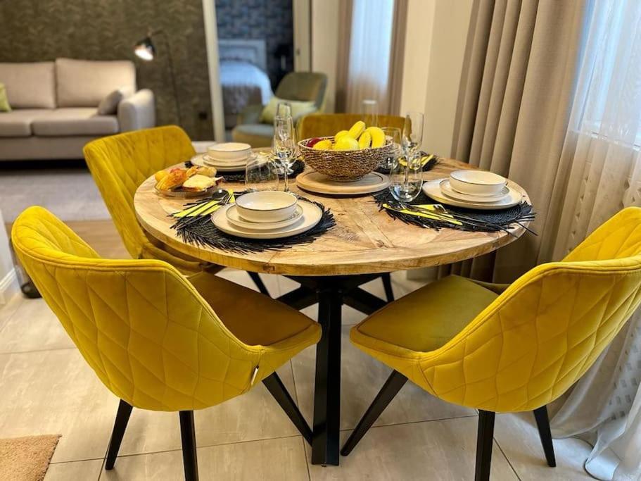 Apartemen Luxury 2 Bedroom Sofia