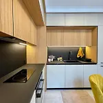 Luxury 2 Bedroom Top Central Apartment